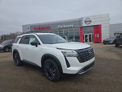 New 2026 Nissan Pathfinder SL