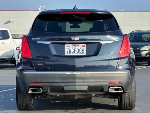 Used 2017 Cadillac XT5 Premium Luxury w/ Driver Assist Package image 8