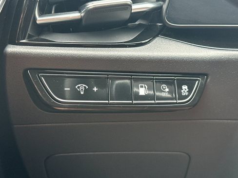 Used 2024 Kia Niro EX FWD image 36