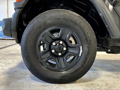 Used 2023 Jeep Wrangler Sport image 11