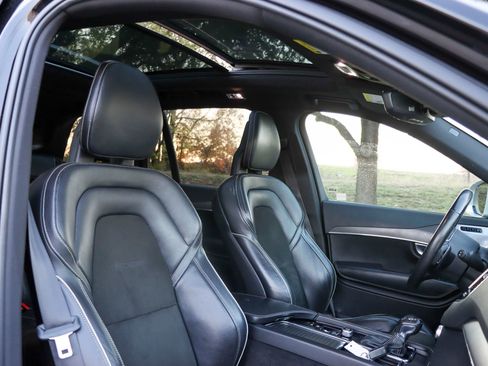 Used 2018 Volvo XC90 T6 R-Design w/ Convenience Package image 25