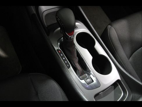 Used 2024 Chevrolet Malibu RS FWD image 13