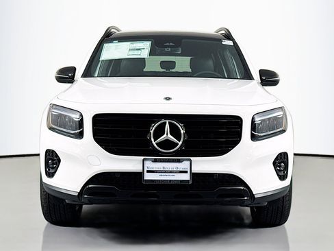 New 2026 Mercedes-Benz GLB 250 image 2
