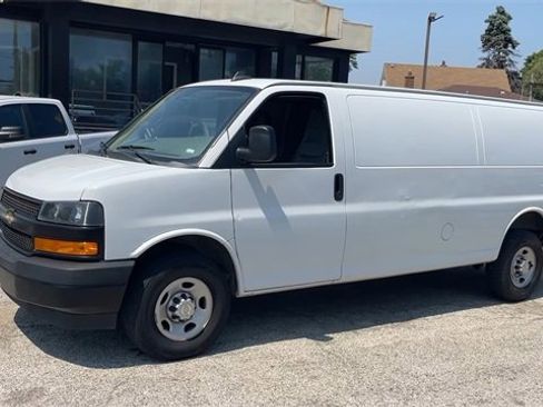 Used 2022 Chevrolet Express 2500 Extended w/ Driver Convenience Package image 3
