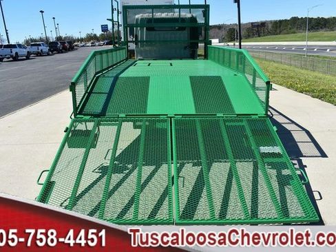 New 2025 Chevrolet Low Cab Forward image 8