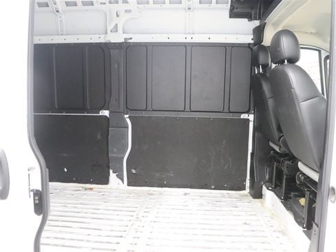 Used 2023 RAM ProMaster 2500 FWD image 16