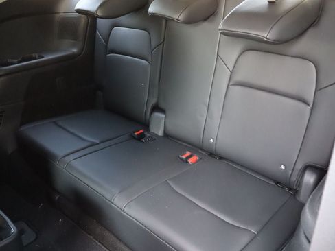 Used 2025 Nissan Pathfinder Platinum FWD image 7