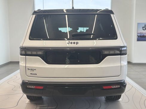 New 2026 Jeep Grand Wagoneer Limited AWD/4WD image 4