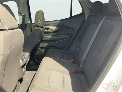 Used 2022 GMC Terrain SLE w/ Driver Convenience Package image 12