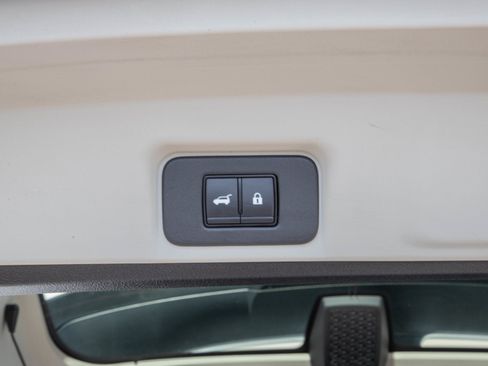 Used 2024 Nissan Ariya AWD image 17