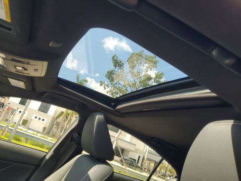 Certified 2023 Lexus IS 300 w/ Comfort Package image 17