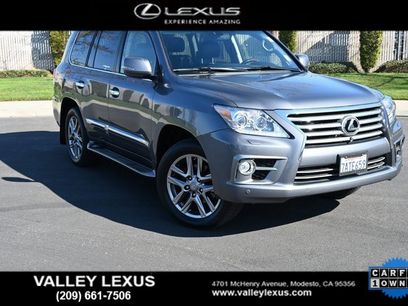 Used 2013 Lexus LX 570 4WD w/ Luxury Pkg
