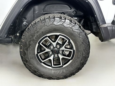 Used 2024 Jeep Wrangler Unlimited Rubicon image 11