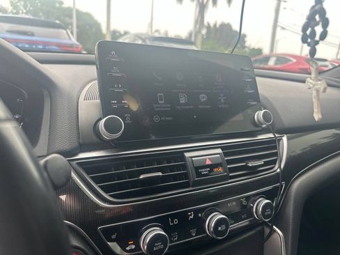 Used 2022 Honda Accord Sport image 2