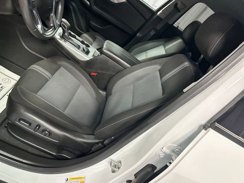 Used 2024 Chevrolet Blazer LT w/ Convenience Package image 12