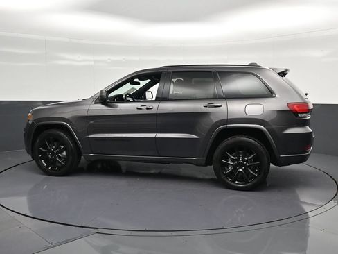Used 2021 Jeep Grand Cherokee Laredo X RWD image 8