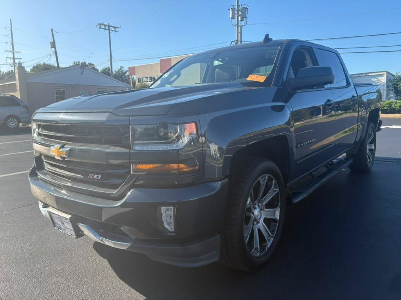 Used 2018 Chevrolet Silverado 1500 LT w/ All Star Edition AWD/4WD image 4