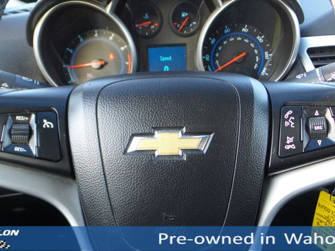 Used 2011 Chevrolet Cruze LT image 11