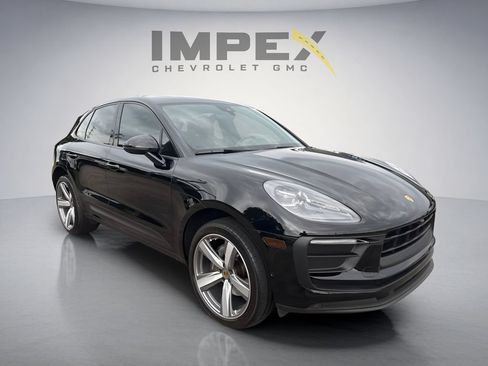 Used 2022 Porsche Macan AWD/4WD image 8