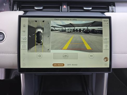 New 2026 Land Rover Discovery Sport Landmark AWD/4WD image 23