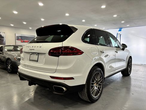 Used 2017 Porsche Cayenne Platinum Edition w/ Premium Package (PJV) image 7