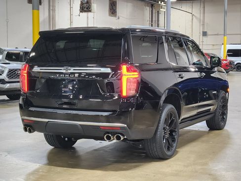 Used 2021 Chevrolet Tahoe High Country w/ Premium Package AWD/4WD image 8