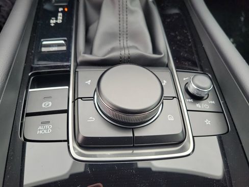 New 2026 MAZDA MAZDA3 Carbon image 31