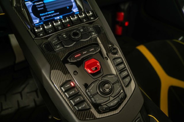 Used 2016 Lamborghini Aventador LP 750-4 Superveloce AWD/4WD image 20