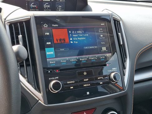 Used 2019 Subaru Crosstrek 2.0i Limited w/ Moonroof Package w/Navigation AWD/4WD image 19