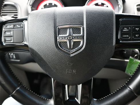 Used 2016 Dodge Grand Caravan SE image 15