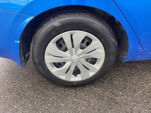 Used 2020 Nissan Versa S FWD image 8