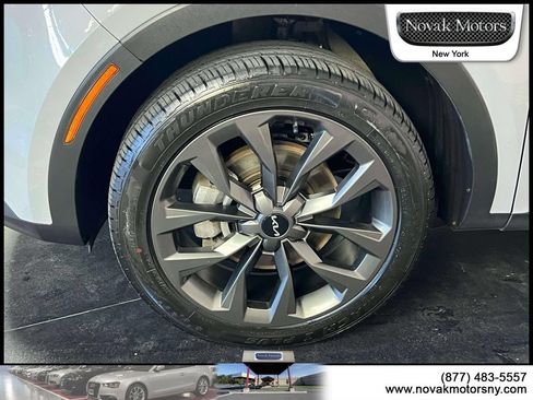Used 2023 Kia Sorento SX Prestige AWD/4WD image 9