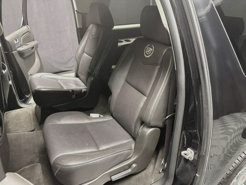 Used 2014 Cadillac Escalade ESV Platinum AWD/4WD image 35