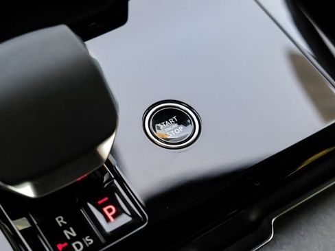 New 2026 Land Rover Range Rover Sport Dynamic SE AWD/4WD image 24