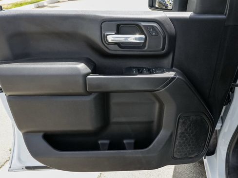 Used 2022 Chevrolet Silverado 2500 Custom w/ Custom Value Package AWD/4WD image 14