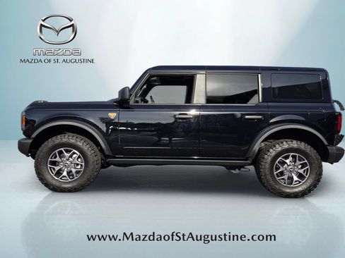Used 2025 Ford Bronco Badlands AWD/4WD image 2