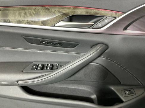 Certified 2023 BMW 530i w/ Convenience Package RWD image 18