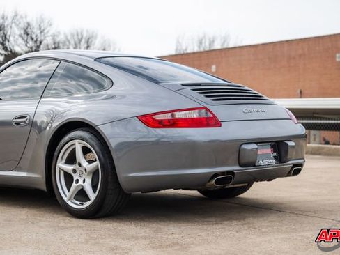 Used 2005 Porsche 911 Carrera image 38