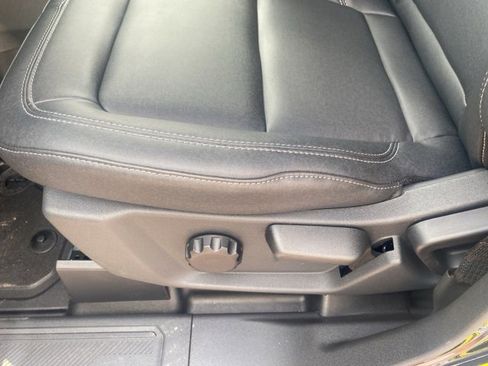 New 2025 Ford Bronco Badlands image 18