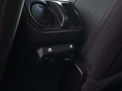 Used 2022 Jeep Wrangler Unlimited Sport AWD/4WD image 34