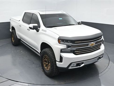 Used 2020 Chevrolet Silverado 1500 High Country w/ Technology Package AWD/4WD image 40