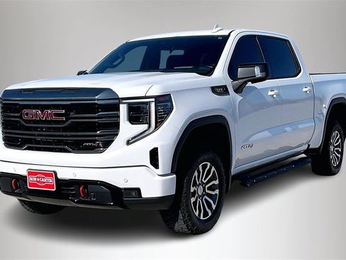 Used 2022 GMC Sierra 1500 AT4 w/ AT4 Premium Package image 2