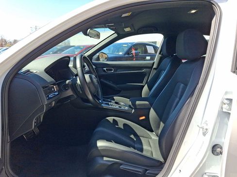 Used 2022 Honda Civic Sport image 13