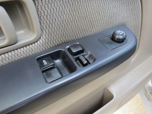 Used 2004 Nissan Frontier XE w/ (VTP) Value Truck Pkg image 23