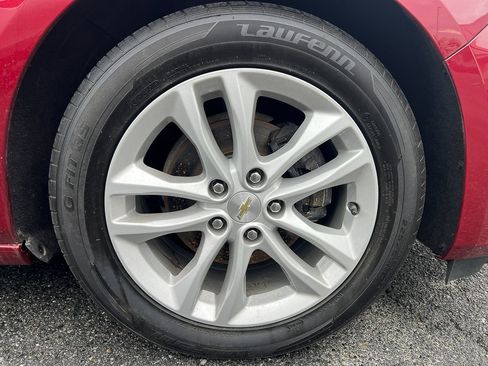 Used 2018 Chevrolet Malibu LT image 7