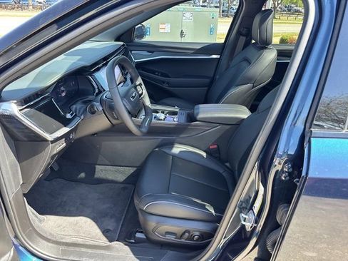Used 2025 Jeep Wagoneer S Limited AWD/4WD image 15