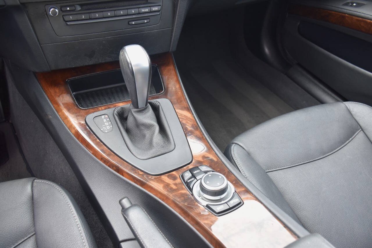 Used 2010 BMW 328i Sedan RWD image 15