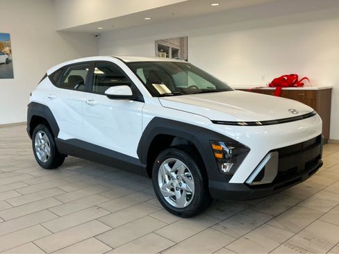 New 2026 Hyundai Kona SE image 6