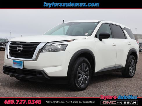 Used 2024 Nissan Pathfinder S image 39