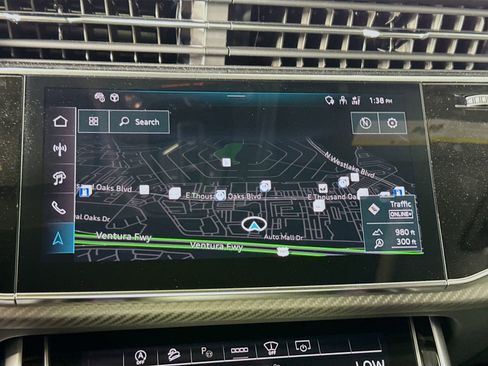 New 2025 Audi RS Q8 performance image 13